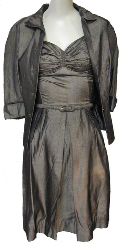 400w-shiny-gray-suit