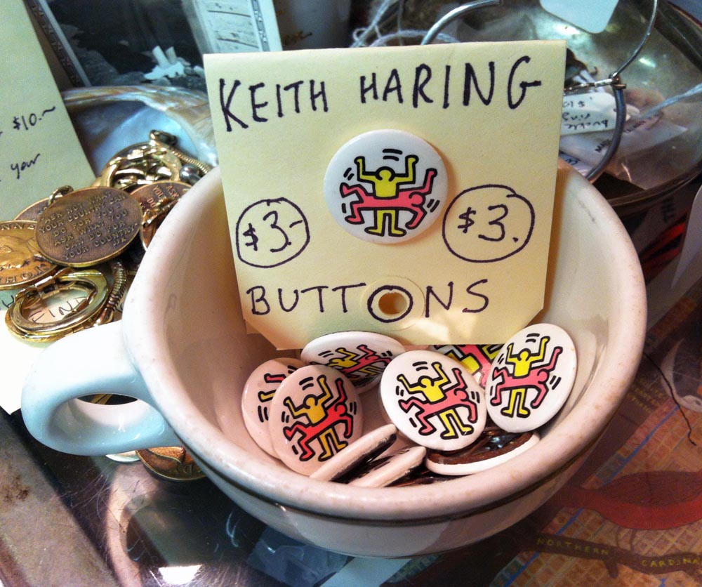 haring buttons copy